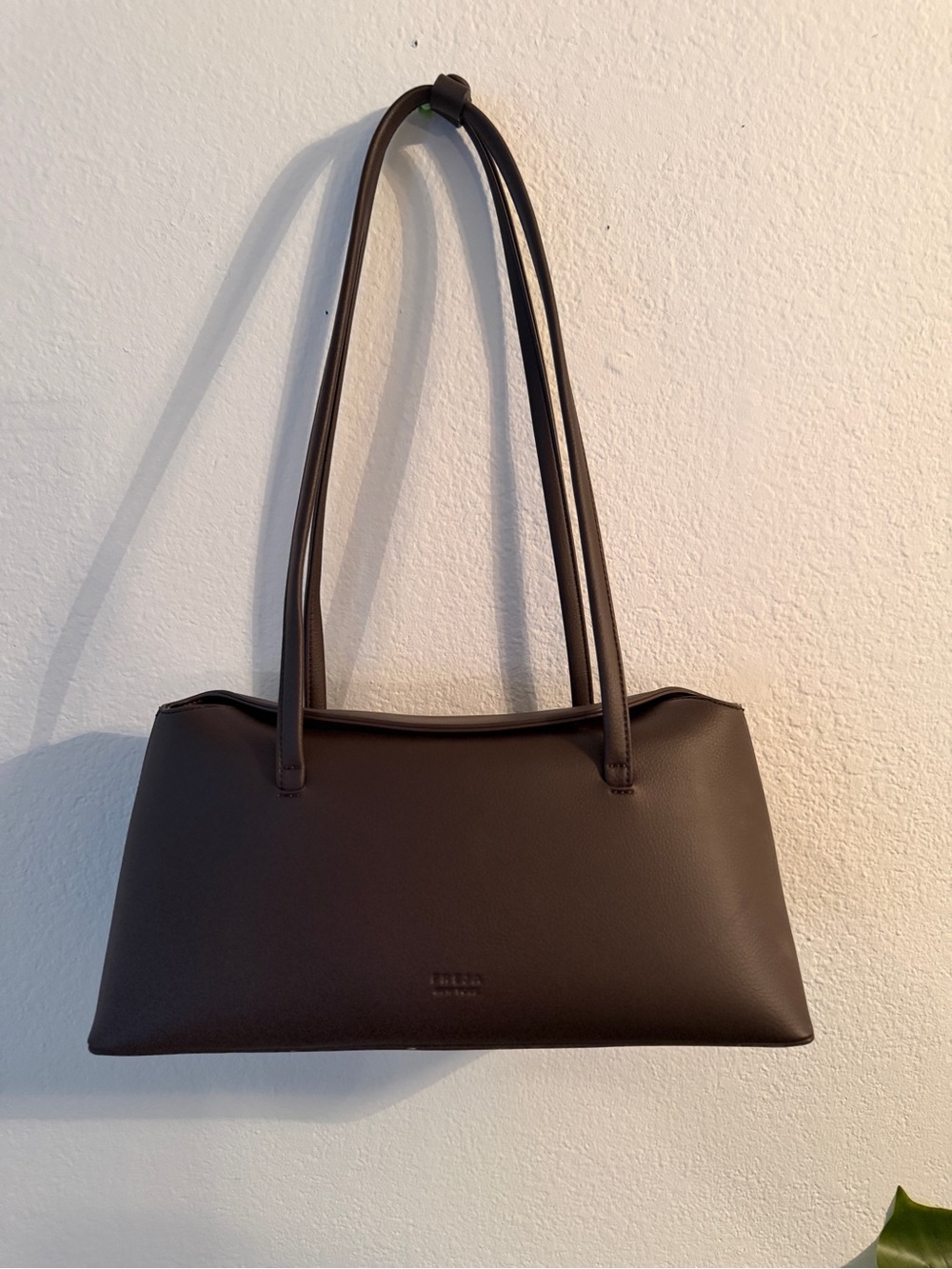 Freja New York Classic Dark Brown Shoulder Bag with Double Straps